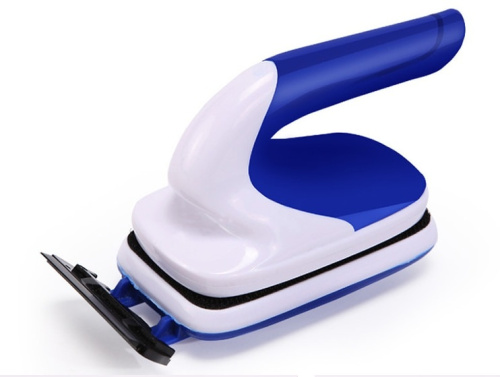 МАГНИТНЫЙ СКРЕБОК С ЛЕЗВИЕМ №2 ACCESSORY 016